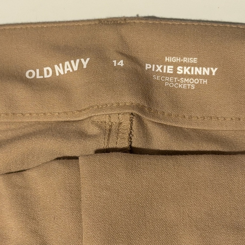Old Navy Pixie Skinny High-Rise Pants in Camel Brown